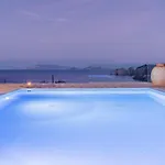Azaland Naxos * Moutsoúna