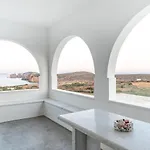 Azaland Naxos Moutsoúna