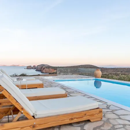 Azaland Naxos * Moutsoúna